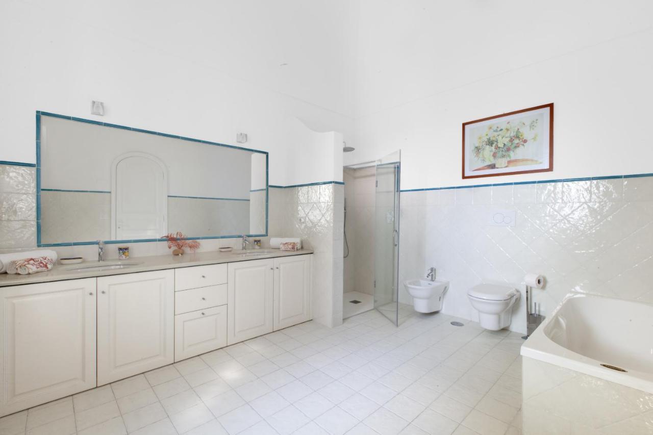 Amore Rentals - Villa Lo Scoglio Positano Exterior foto