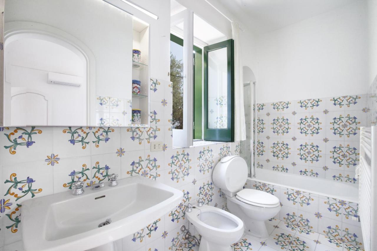 Amore Rentals - Villa Lo Scoglio Positano Exterior foto